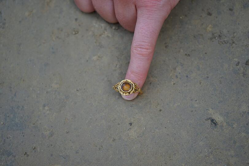 Über 1600 Jahre alt: ein Ring als Grabbeigabe.