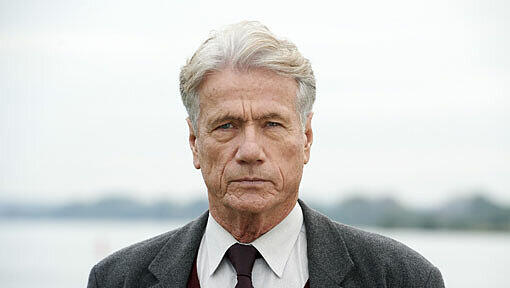 Jürgen Prochnow in der Rolle als pensionierter Richter. Jürgen Prochnow in der Rolle als pensionierter Richter.