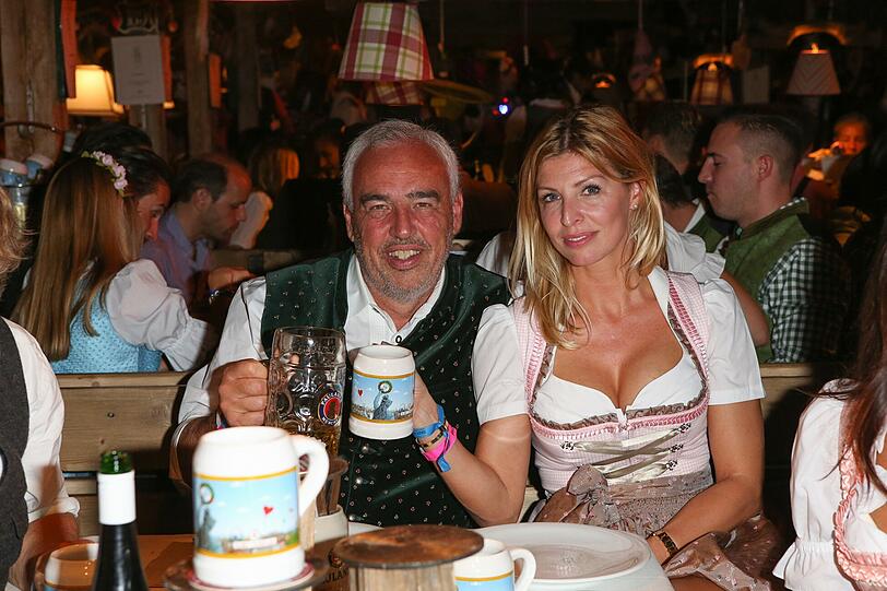 Hans-Reiner Schröder mit Ehefrau Katerina Goldbach.