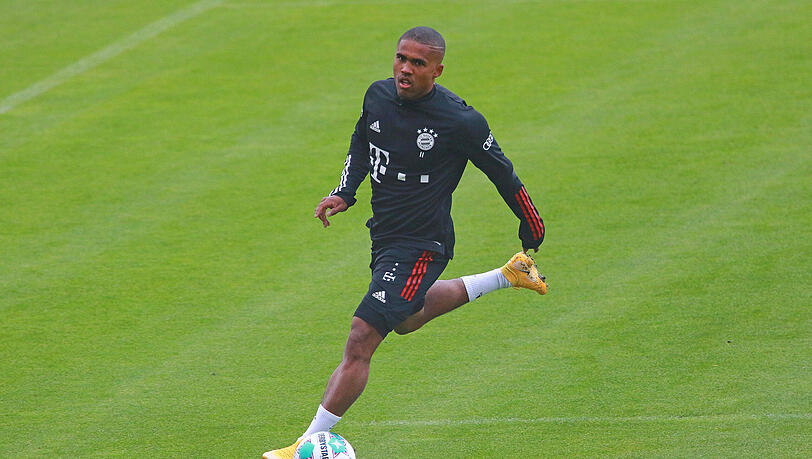 Douglas Costa stand am Dienstag erstmals wieder für die Bayern auf dem Trainingsplatz.