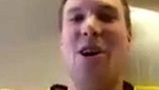 Kevin Großkreutz singt im Video und feuert den BVB an Kevin Großkreutz singt im Video und feuert den BVB an