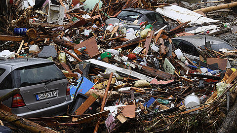 Unwetter in Süddeutschland: Bei Naturkatastrophen gab es weltweit weniger Tote zu beklagen - aber die Schäden waren deutlich höher. Foto: Marijan Murat