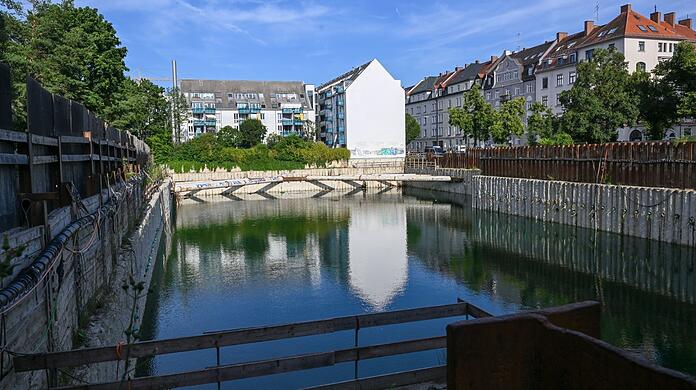 Still ruht der See im Sendlinger Loch.