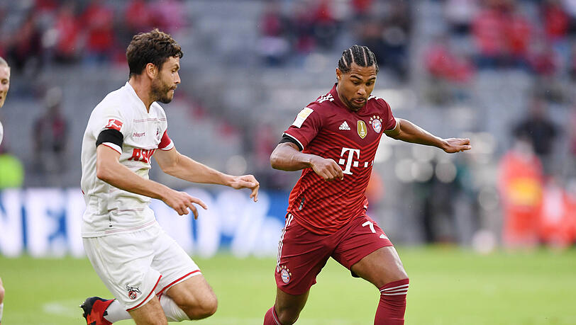 Das Hinspiel konnte der FC Bayern dank eines Doppelpacks von Serge Gnabry (r.) für sich entscheiden. Das Hinspiel konnte der FC Bayern dank eines Doppelpacks von Serge Gnabry (r.) für sich entscheiden.