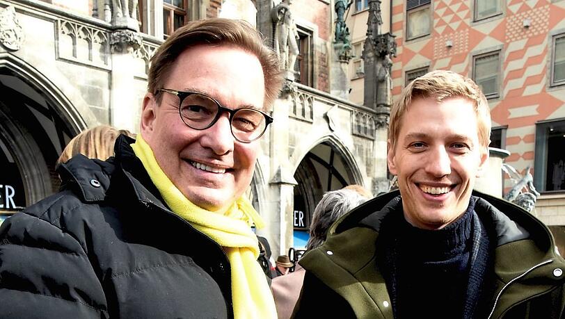 Man kennt sich gut: J&ouml;rg Hoffmann (FDP) und Dominik Krause (Gr&uuml;ne) bei einem Termin im Februar.