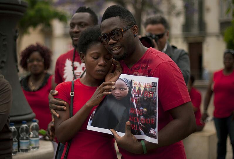 Auch in Malaga in Spanien demonstrierten Exil-Nigerianer für die Mädchen. "Wir machen uns Sorgen", hieß es auf Plakaten.