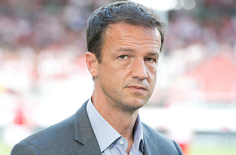 Seine Managerkarriere führte ihn 2010 zurück zum VfB Stuttgart, wo er die sportliche Leitung des VfB übernahm. Im April 2013 wurde er als &bdquo;Vorstand Sport&ldquo; in den Vorstand des VfB Stuttgart berufen. 2014 verlor er diesen Posten allerdings wieder. Zusammen mit seinem Berater betreibt Bobic ein Sportgeschäft.