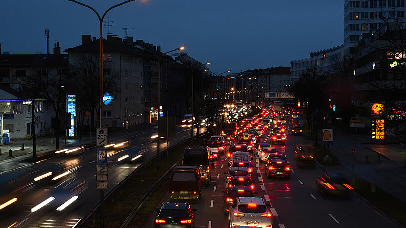Ein tägliches Bild: Stau am Ring in München.