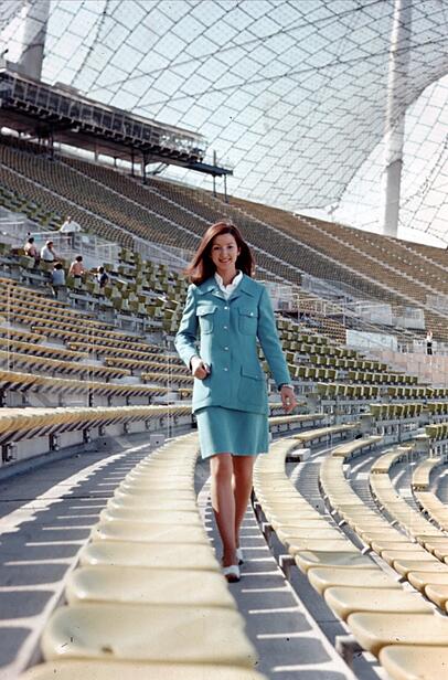 Hellblau und adrett: So sahen 1972 die ehrenamtlichen Hostessen bei den Olympischen Sommerspielen aus. Hellblau und adrett: So sahen 1972 die ehrenamtlichen Hostessen bei den Olympischen Sommerspielen aus.