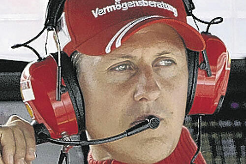 Wie stark ist BMW wirklich? Michael Schumacher jedenfalls glaubt nicht, dass Nick Heidfeld dieses Jahr um den WM-Titel mitfahren kann.