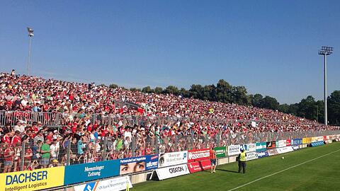 Die Fans vor dem Spiel.