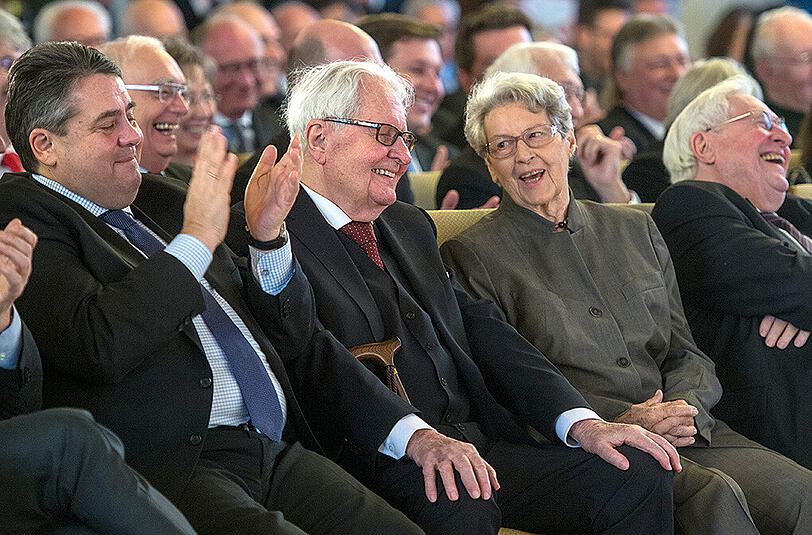 Großer Festakt um 90. Geburtstag von Alt-OB Hans-Jochen Vogel. Klicken Sie sich durch die Bilder.