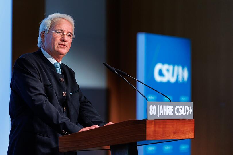 Wolfgang Krebs, Kabarettist, spricht bei der Jubiläumsfeier 80 Jahre CSU bei der Hanns-Seidel-Stiftung. Wolfgang Krebs, Kabarettist, spricht bei der Jubiläumsfeier 80 Jahre CSU bei der Hanns-Seidel-Stiftung.