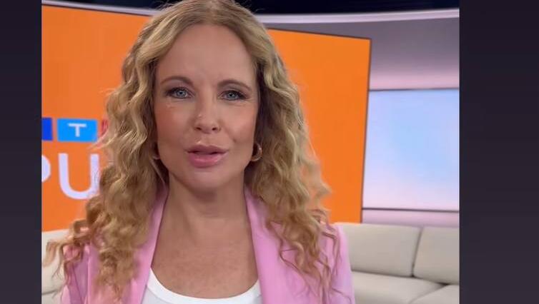 Wegen Bombenentschärfung: Katja Burkard sendet "Punkt 12" ausnahmsweise aus dem Berliner RTL-Studio. Wegen Bombenentschärfung: Katja Burkard sendet "Punkt 12" ausnahmsweise aus dem Berliner RTL-Studio.
