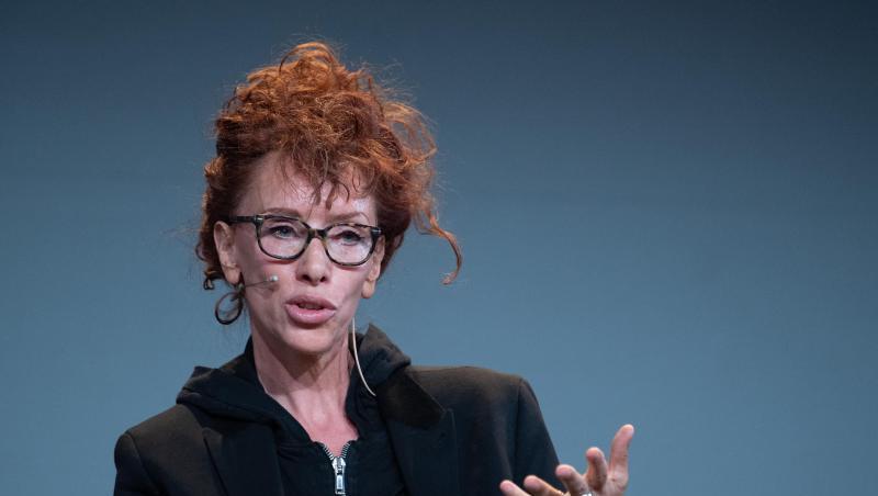 Die Schriftstellerin Sibylle Berg liest aus ihrem Roman "GRM: Brainfuck". Foto: Soeren Stache/dpa/Archivbild Die Schriftstellerin Sibylle Berg liest aus ihrem Roman "GRM: Brainfuck". Foto: Soeren Stache/dpa/Archivbild