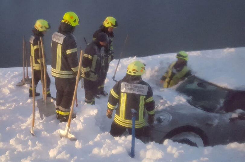 Trotz der Sperrung war die Frau auf der Straße aus Winklmoos kommend in Richtung Seegatterl unterwegs.