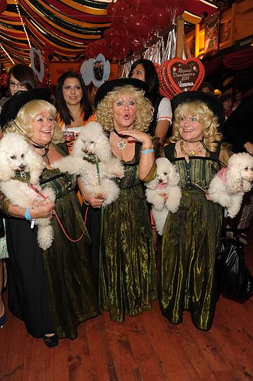 Regine Sixt's Damenwiesn: Die Münchner Lady-Elite trifft sich im Hippdrom. Die Bilder