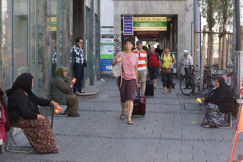Die Bettler-Banden sind zurück in München.