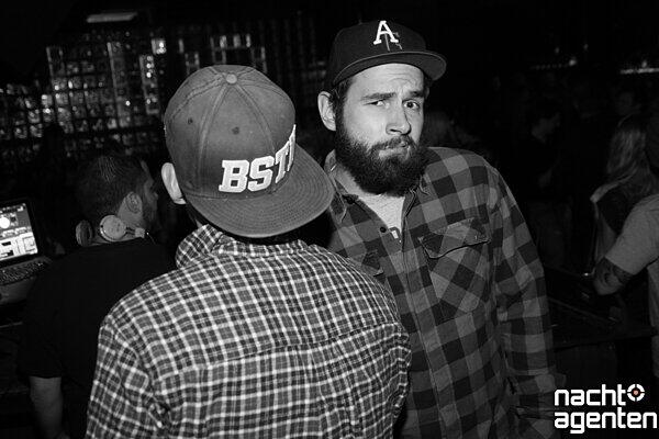 Hip Hop don't stop im Crux (Samstag, 12.11.2011). Noch mehr Fotos gibt es unter: www.nachtagenten.de.