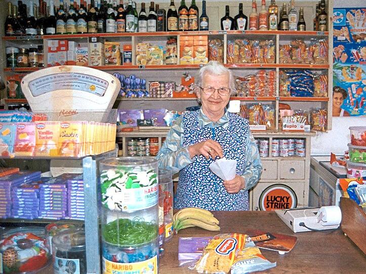 FRÜHER: Wie gern ist man schon als Kind in den bunten Tante-Emma-Laden marschiert.
