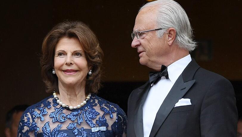 König Carl Gustaf und Ehefrau Silvia besuchen im Juli 2017 die Bayreuther Festspielen.