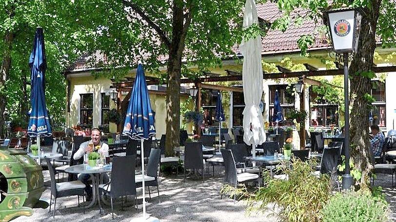 Im Sommer ein schöner Biergarten: der Weyprechthof.