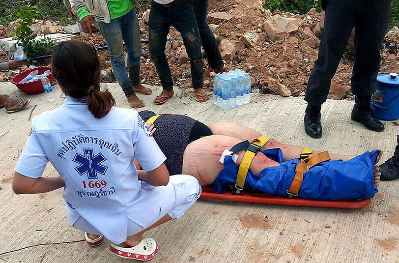 Bei einem Bootsausflug vor Koh Samui sind mindestens drei Touristen gestorben, darunter eine Münchnerin. Die Bilder von der Unglücksstelle.