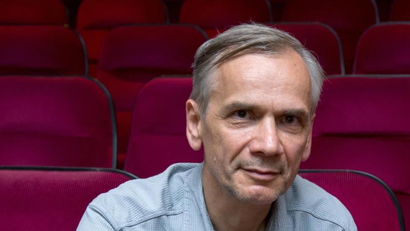 Lutz Seiler ist mit seinem neuen Roman "Stern 111" für den Leipziger Buchpreis 2020 nominiert. Lutz Seiler ist mit seinem neuen Roman "Stern 111" für den Leipziger Buchpreis 2020 nominiert.
