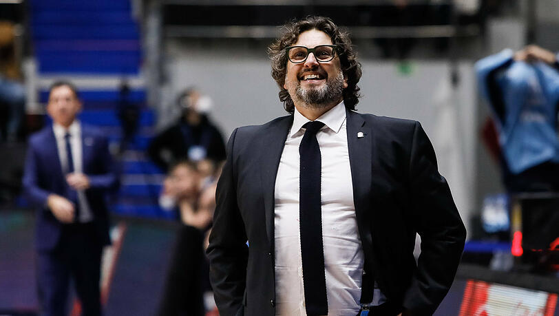 Kann sich endlich wieder über einen Sieg freuen: FCBB-Coach Andrea Trinchieri. (Archivbild)