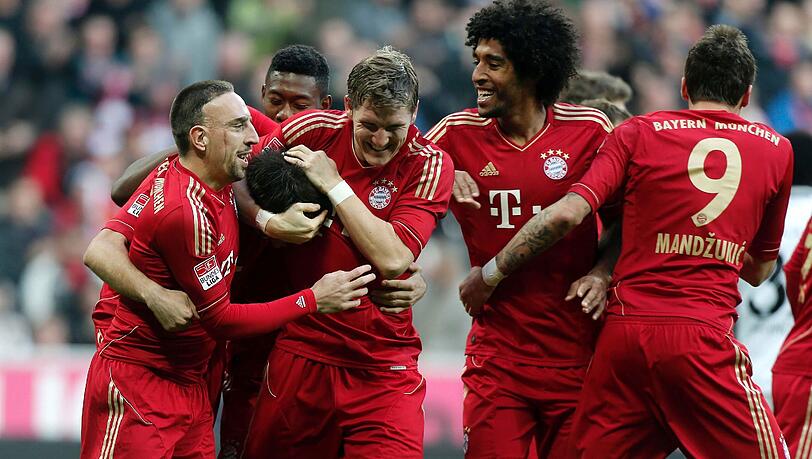 Der FC Bayern spielt am Samstag um 15.30 Uhr gegen Hannover. Gewinnen Sie jetzt Karten für das Spiel! Der FC Bayern spielt am Samstag um 15.30 Uhr gegen Hannover. Gewinnen Sie jetzt Karten für das Spiel!