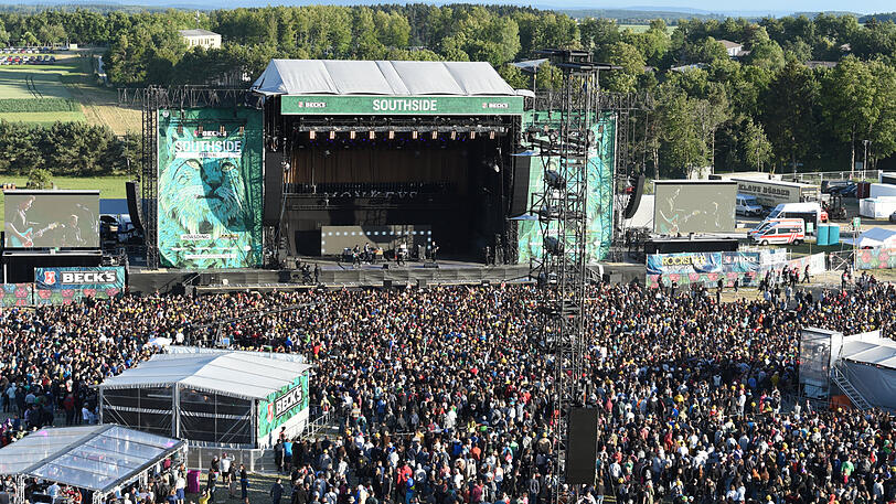 Mehrere Zehntausend Besucher kommen jedes Jahr aufs Southside-Festival. Dieses Jahr gibt es einen extra Supermarkt auf dem Gelände.