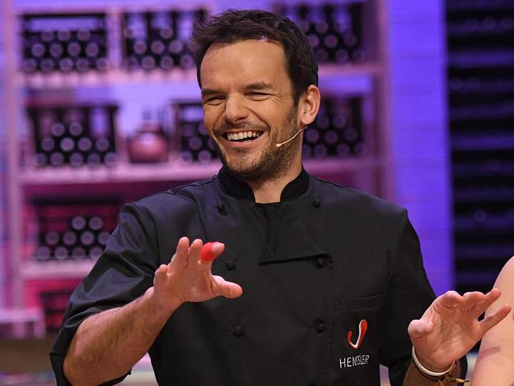 Koch Steffen Henssler in seiner VOX-Show "Grill den Henssler". Foto: Henning Kaiser/Archiv