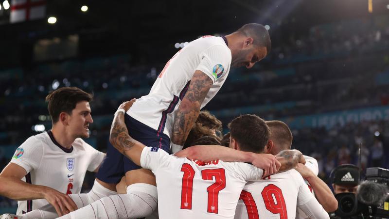 Englands Spieler bejubeln den Erfolg im Viertelfinale.