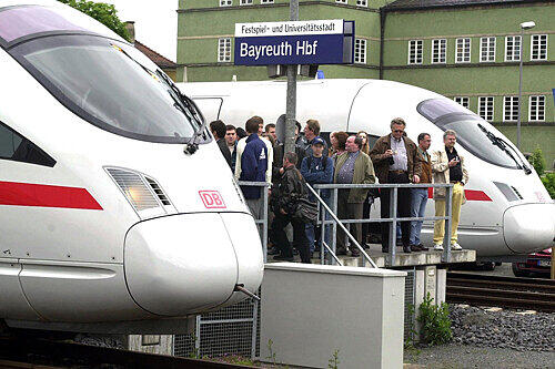 Halten nicht mehr in Bayreuth: ICE des Franken-Sachsen-Express.