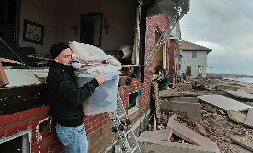Aufräumen nach "Sandy": Die Bilder der Zerstörung aus den USA