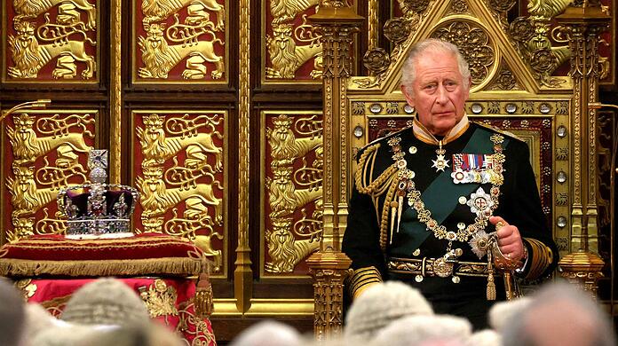 König Charles III. will angeblich einen deutlich kleineren Rahmen für seine Krönung als noch für seine Mutter vor 70 Jahren.