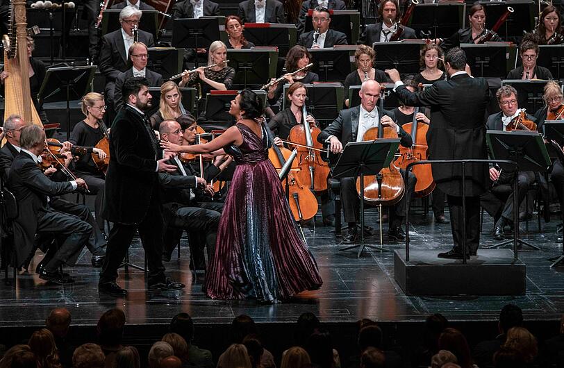 "A due voci" im Großen Festspielhaus.