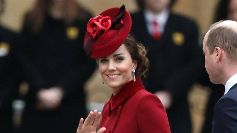 Herzogin Kate vor der Westminster Abbey in London