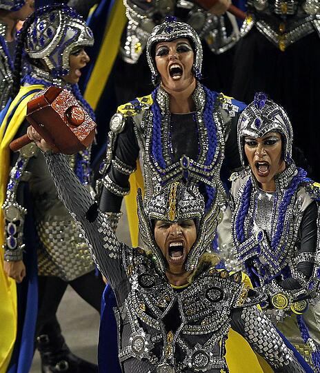 Eine Stadt im Ausnahmezustand: Die heißen Bilder vom bunten Karnevalstreiben in Rio de Janeiro.