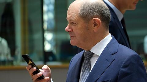 Olaf Scholz will auf seinem offiziellen Twitter-Account seine Politik erklären.