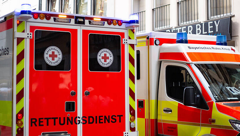 Die Polizei sucht nun den Jungen, der die Nonne angefahren hat. Die Polizei sucht nun den Jungen, der die Nonne angefahren hat.