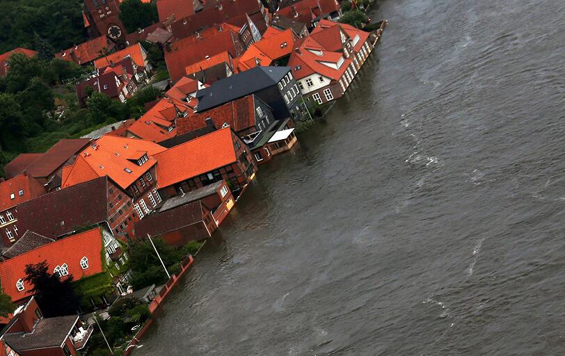 Die aktuellen Aufnahmen aus den Hochwassergebieten in Norddeutschland in unserer Bilderstrecke