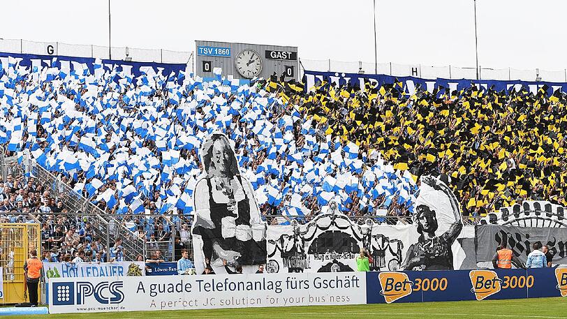 Stimmungsvoll: die Westkurve im Grünwalder Stadion beim Heimspielen des TSV 1860.