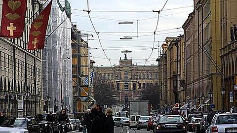 Teure und berühmte Einkaufsmeile: Die Münchner Maximilianstraße.