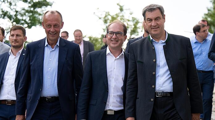 Hauptsache Harmonie: CSU-Chef Friedrich Merz (v.l.), Alexander Dobrindt, Vorsitzender der CSU Landesgruppe im Deutschen Bundestag, und CSU-Markus Söder (CSU) im Kloster Andechs.