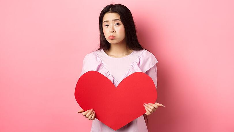 Für frisch Getrennte oder Singles kann der Valentinstag ein schmerzhafter Tag sein.