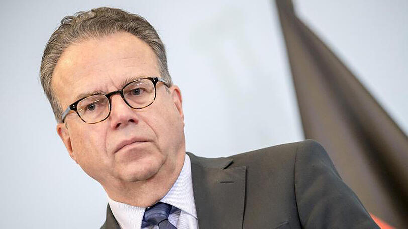 Laut BA-Chef Frank-Jürgen Weise muss jeder bereit sein, sich in Eigeninitiative fortzubilden.