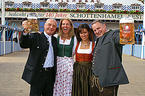 Peter, Franziska, Nika und Christian Schottenhamel