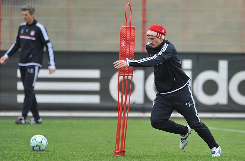 Ob Mario Gomez, Franck Ribery oder Bastian Schweinsteiger - die Bayern geben beim Abschlusstraining vor dem Rückspiel gegen Basel in der Säbener Straße nochmal Gas - hier die Bilder...
