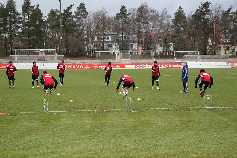 Am Nachmittag kam dann der Ball ins Spiel. Programmpunkte: Spielzüge und Taktik.